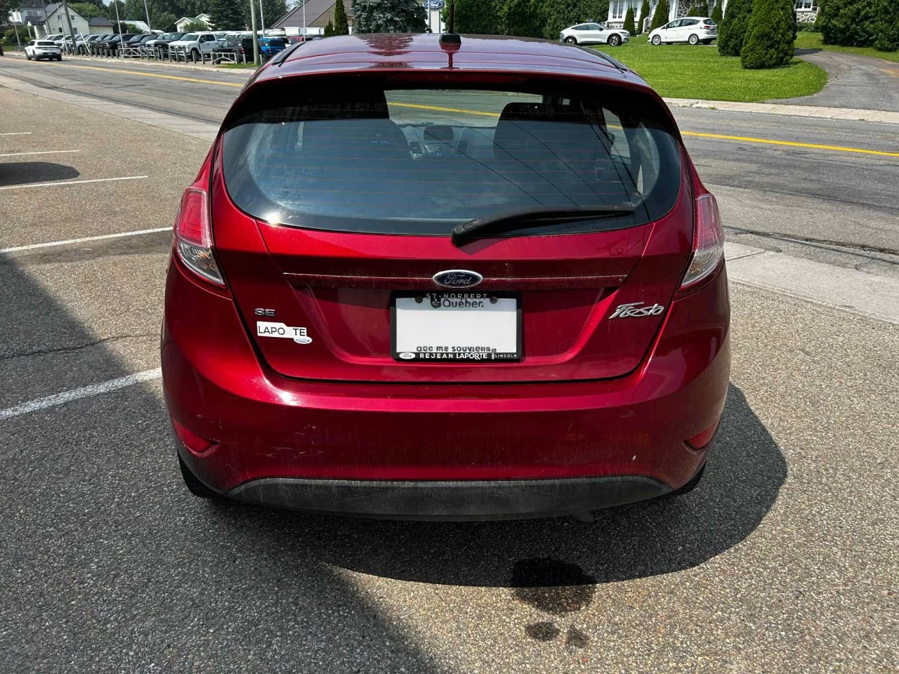 2015 Ford Fiesta SE Image principale