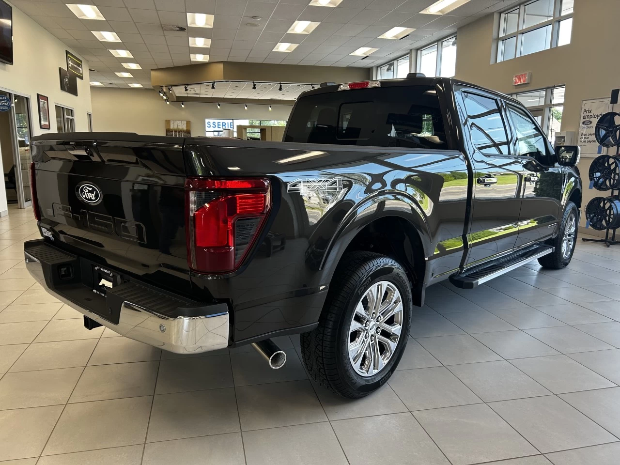 2024 Ford F-150 XLT Main Image