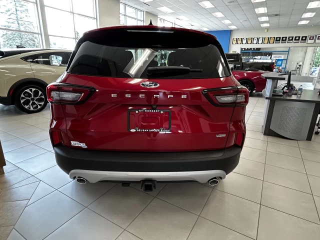 Ford Escape PHEV 2025