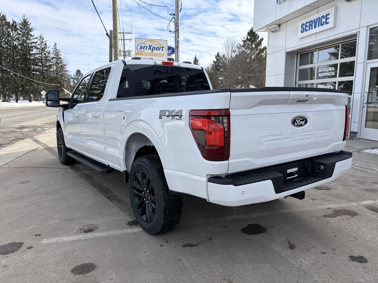 2026 Ford F-150 XLT https://www.st-norbertford.com/resize/b990ff35b810a3abc0cc817b2ca24889-1