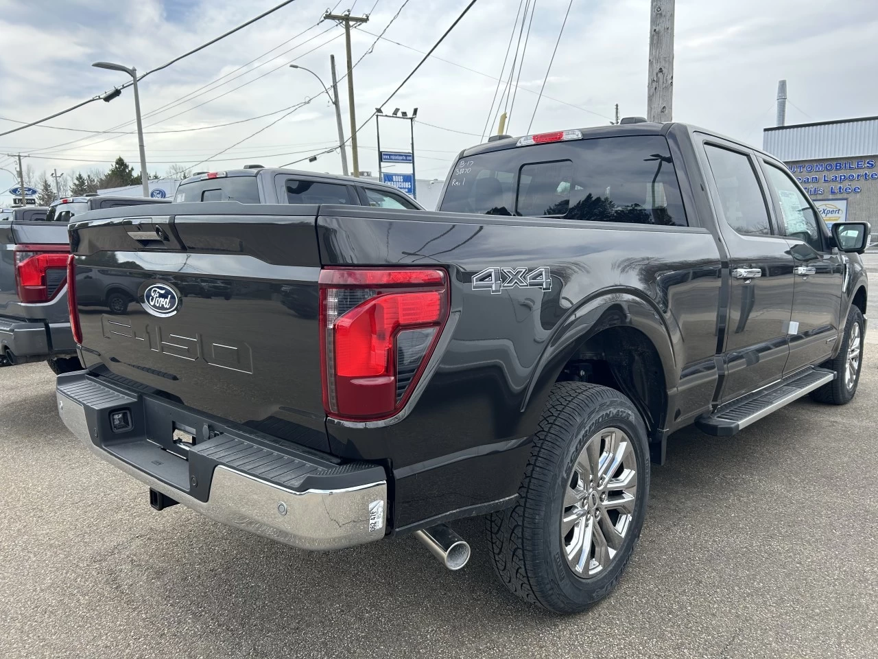 2024 Ford F-150 XLT Main Image