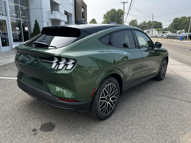 Ford Mustang Mach-E PREMIUM AWD 2025