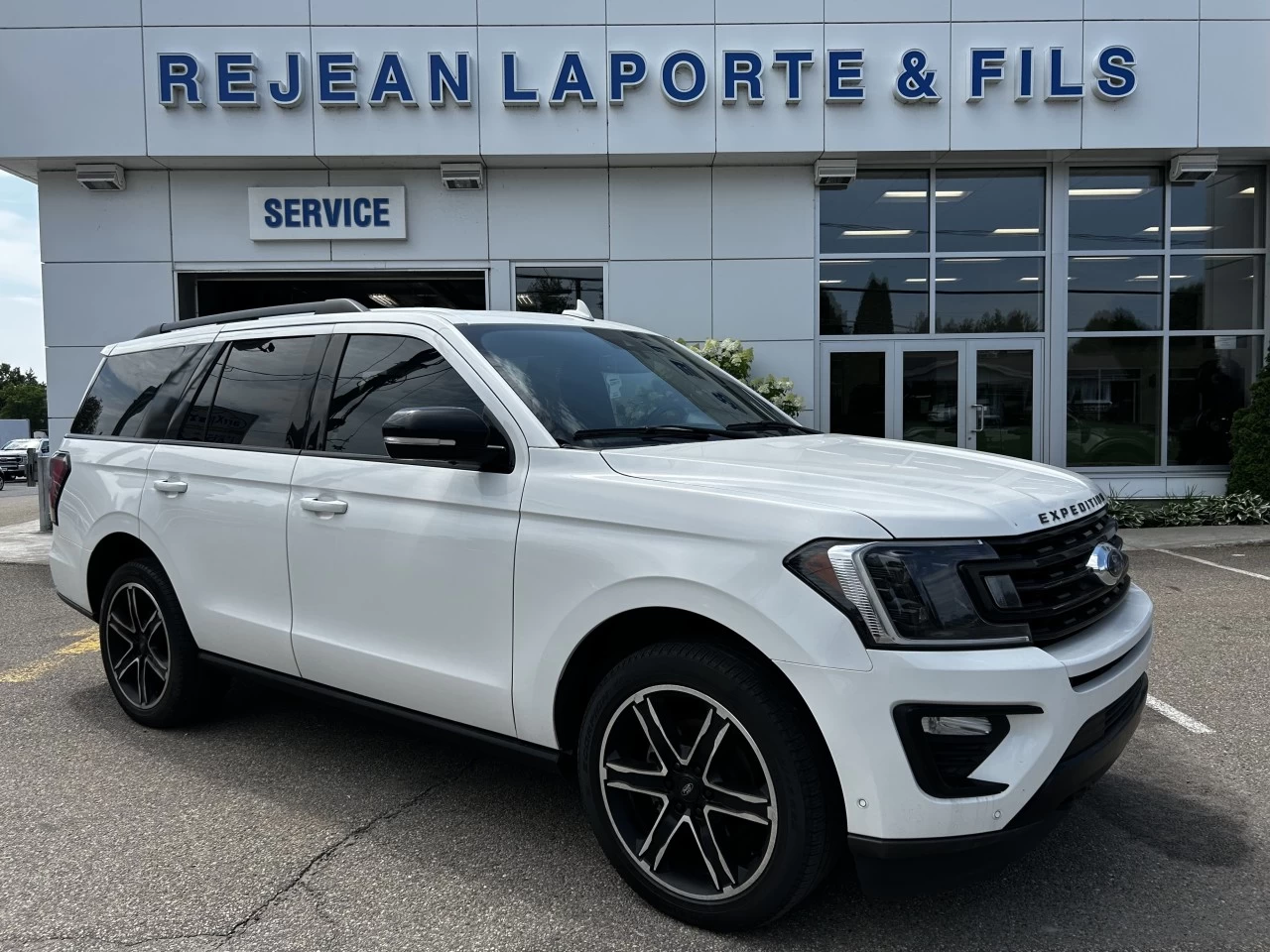 2021 Ford Expedition Limited Main Image