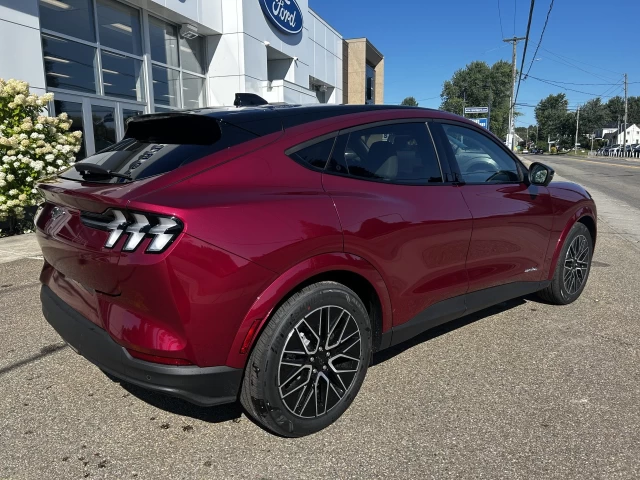 Ford Mustang Mach-E Premium 2025