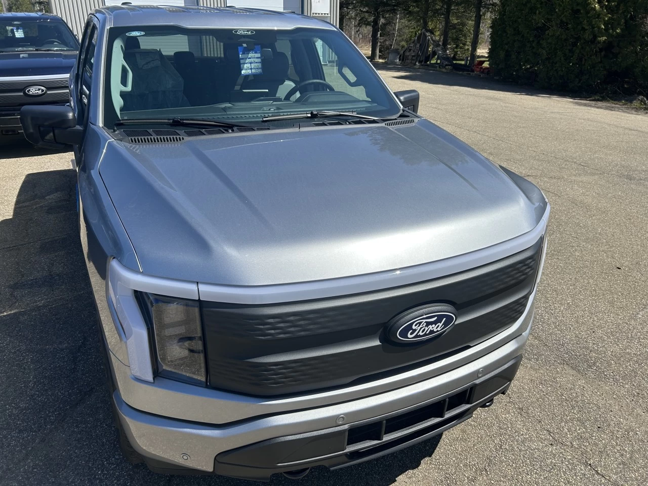 2025 Ford F-150 Lightning FLASH https://www.st-norbertford.com/resize/b990ff35b810a3abc0cc817b2ca24889-1