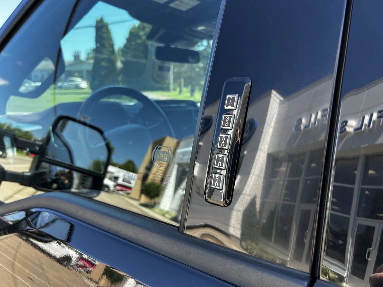 2021 Ford F-150 LARIAT Image principale