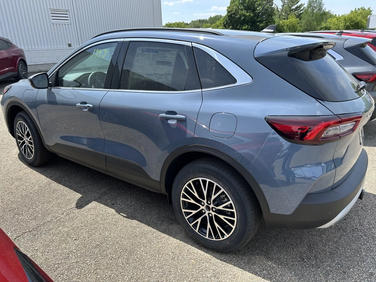 2025 Ford Escape PHEV Image principale