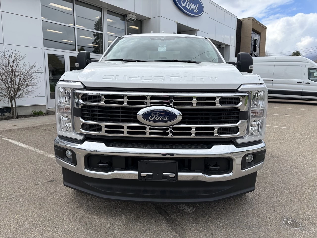 2026 Ford F-250 Super Duty XLT https://www.st-norbertford.com/resize/b990ff35b810a3abc0cc817b2ca24889-1