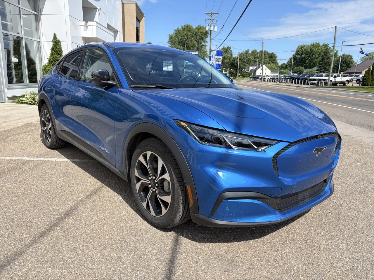 2025 Ford Mustang Mach-E SELECT SIÈGES AVANT CHAUFFANT TAPIS RECHARGE SANS FIL https://www.st-norbertford.com/resize/b990ff35b810a3abc0cc817b2ca24889-1