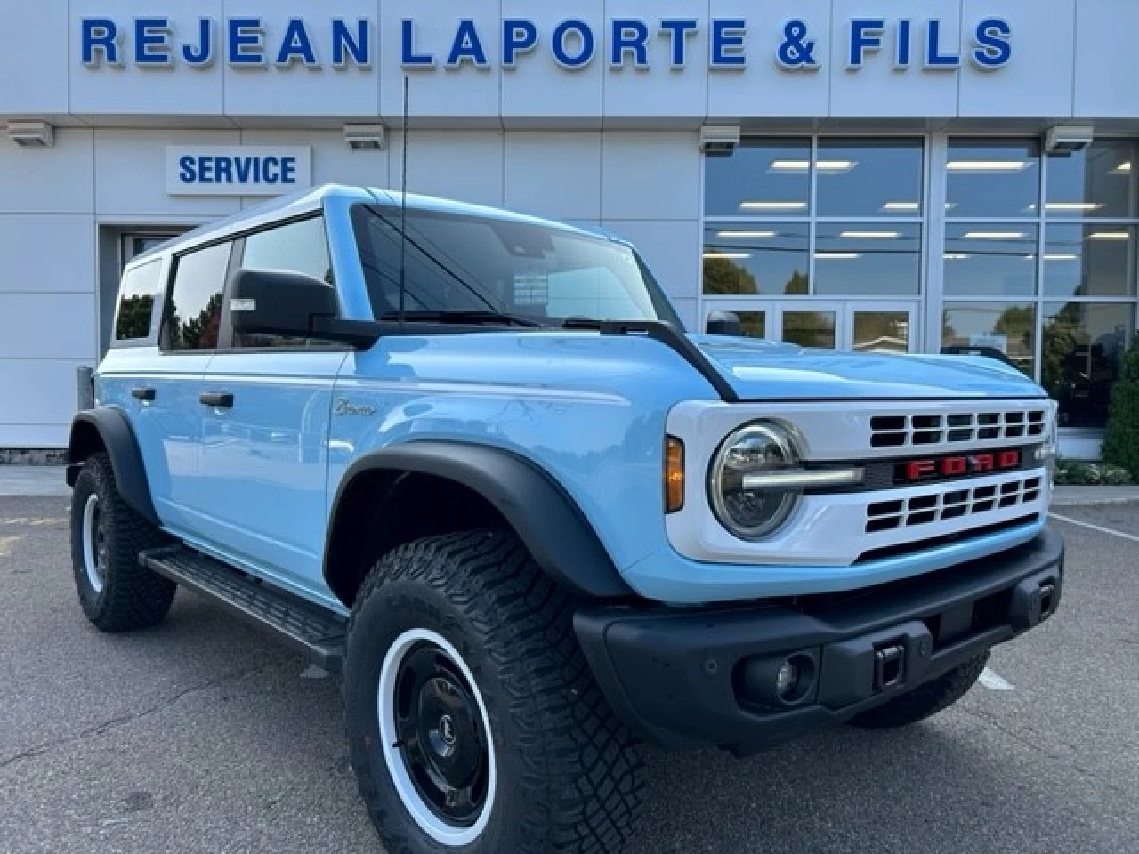 2023 Ford Bronco Heritage Limited Edition Main Image