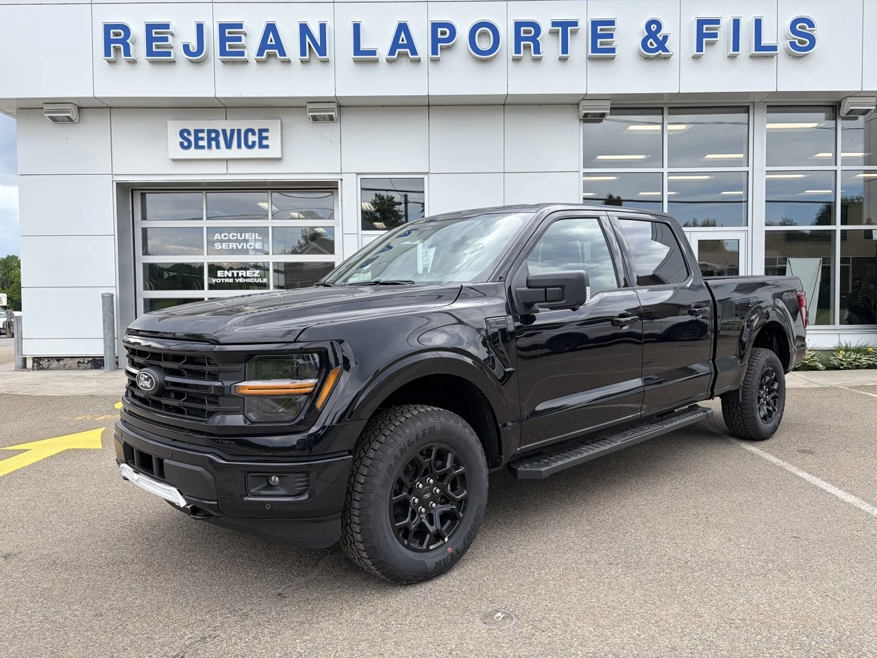 2026 Ford F-150 XLT ECOBOOST 302A https://www.st-norbertford.com/resize/b990ff35b810a3abc0cc817b2ca24889-1