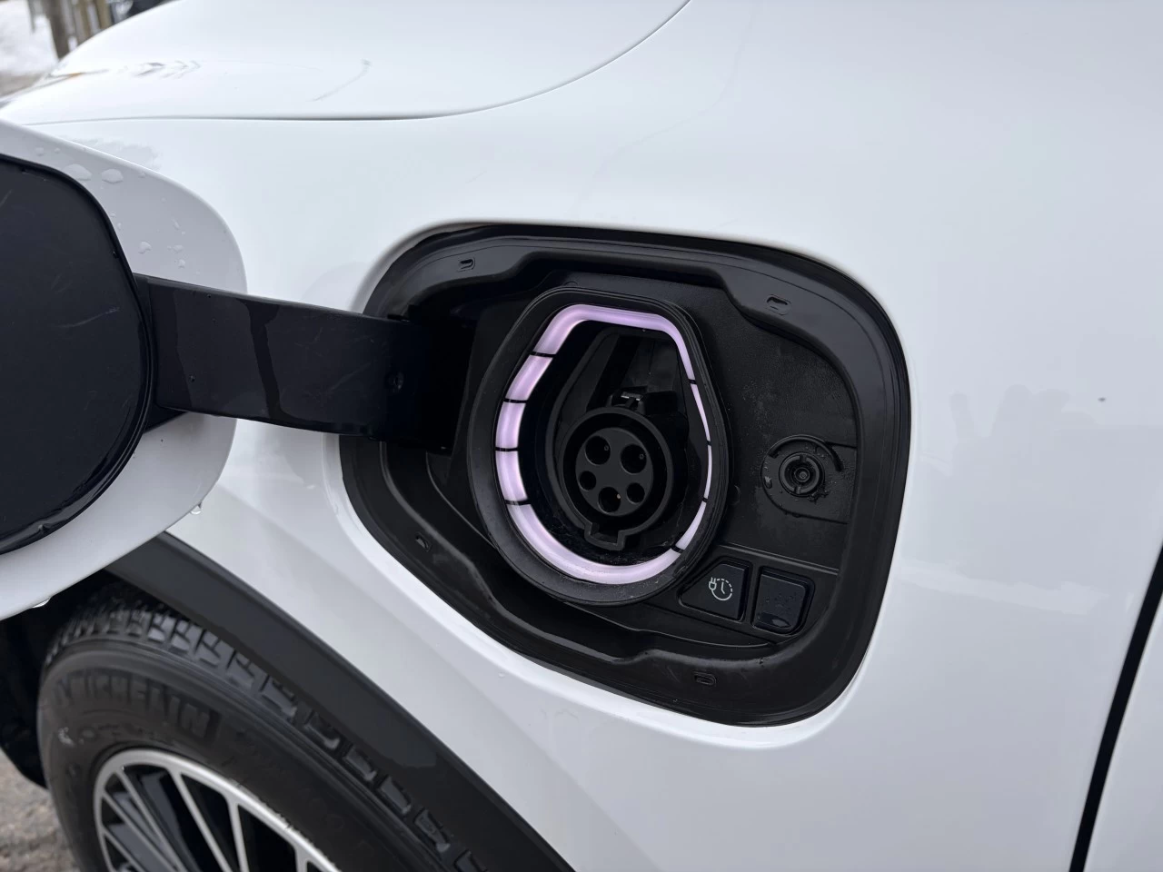 2021 Ford Escape SE PHEV, CARPLAY ANDROID AUTO, 60 KM AUTONOMIE, SIEGES/VOLANT CHAUFFANT https://www.st-norbertford.com/resize/b990ff35b810a3abc0cc817b2ca24889-1