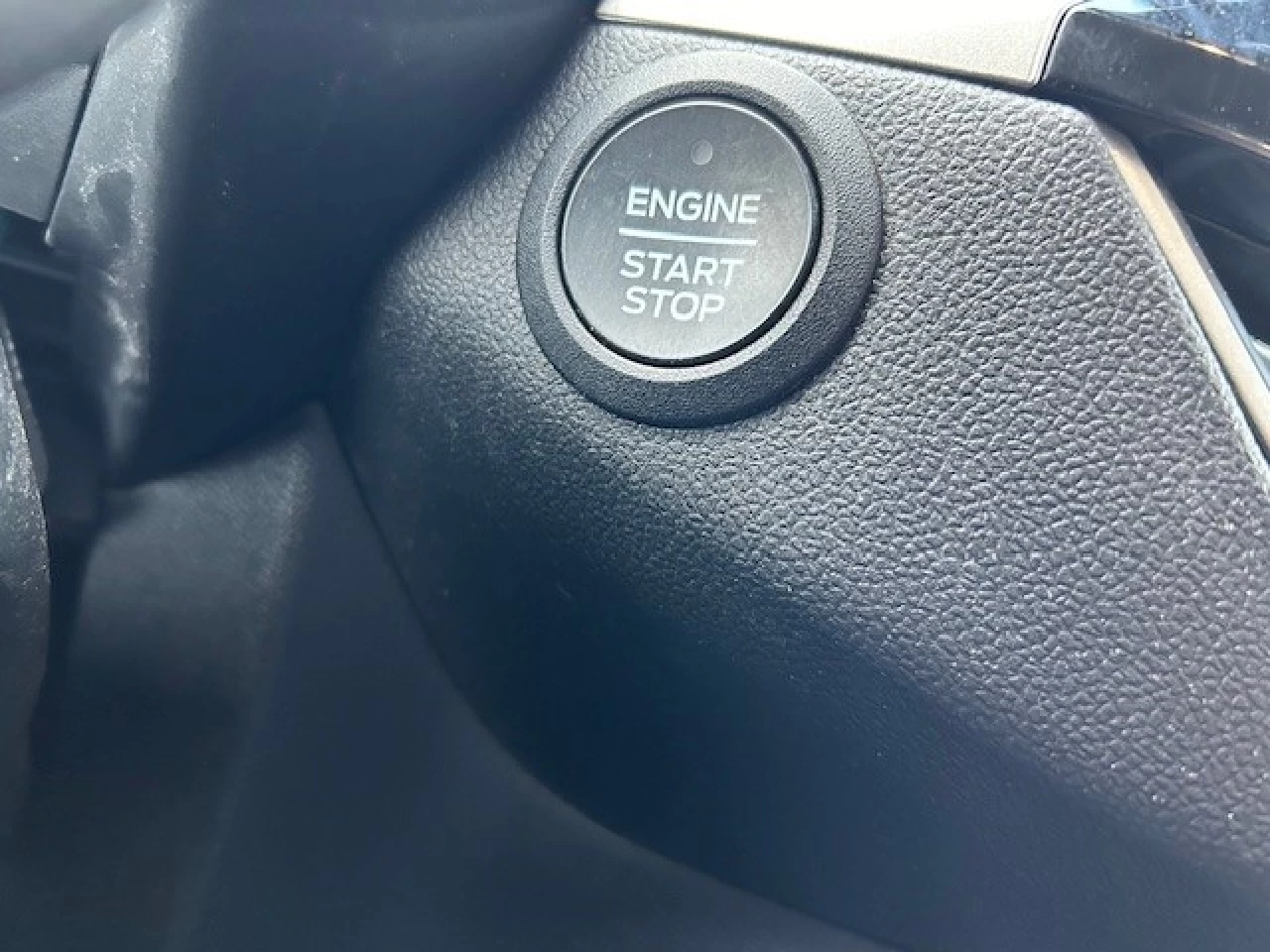 2022 Ford Escape SEL AWD Main Image