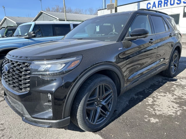 Ford Explorer ST-Line 2025