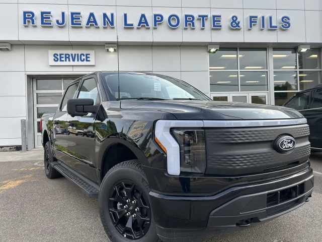 Ford F-150 Lightning XLT 2025