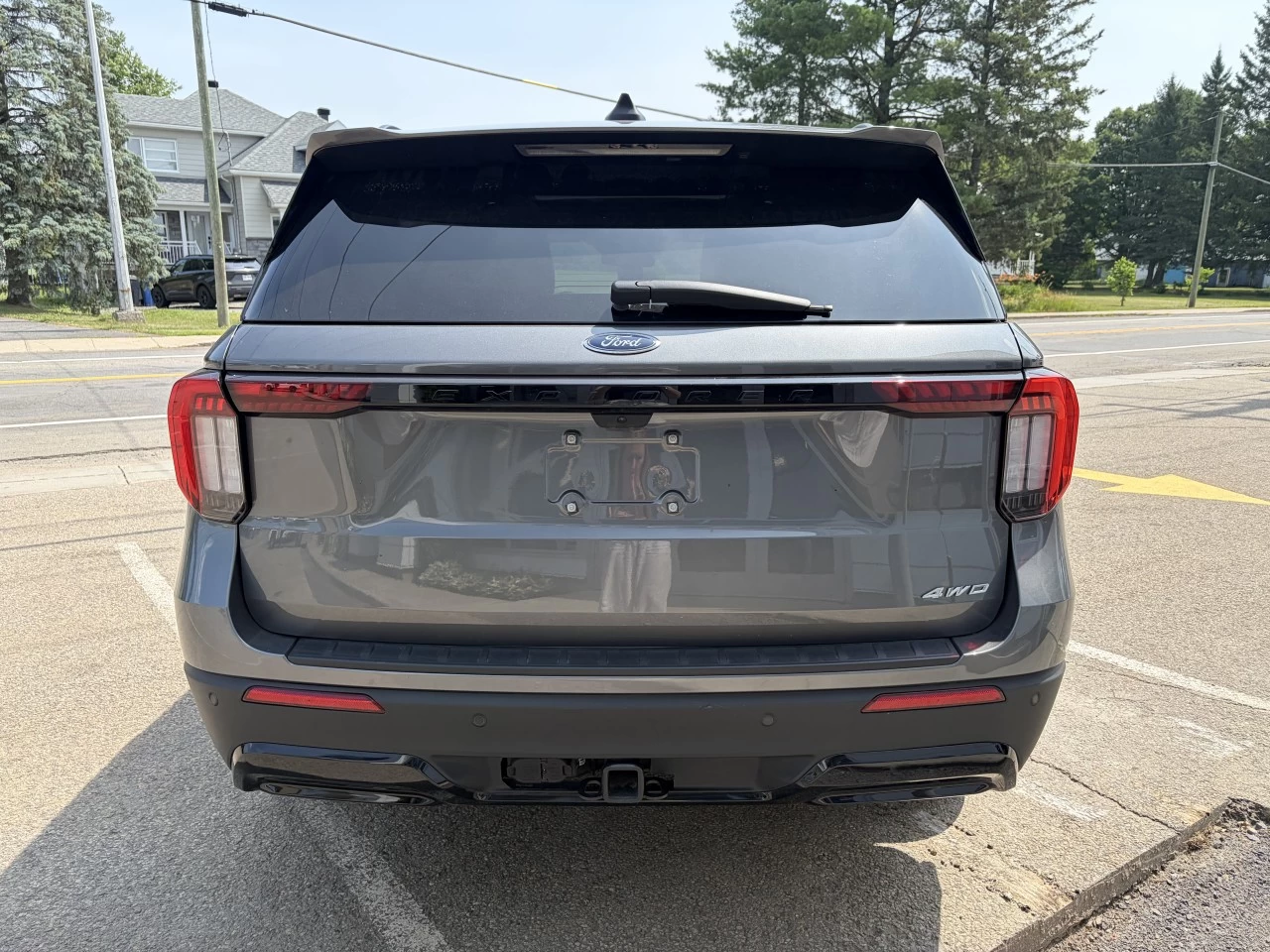 2026 Ford Explorer ST-Line https://www.st-norbertford.com/resize/b990ff35b810a3abc0cc817b2ca24889-1