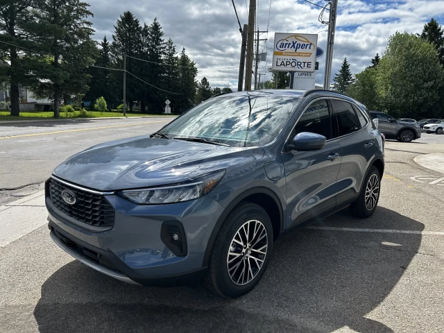 Ford Escape PHEV 2025