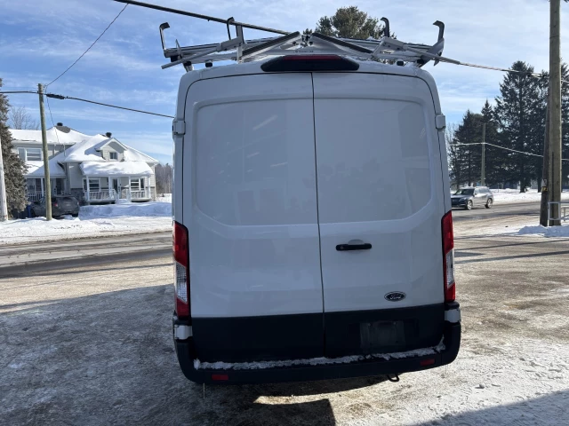 Ford E-Transit T-350 Med Rf 9500 GVWR RWD 2022