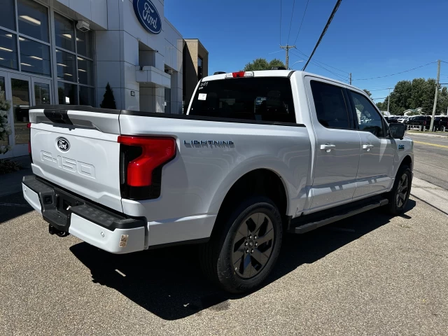 Ford F-150 Lightning FLASH 2025