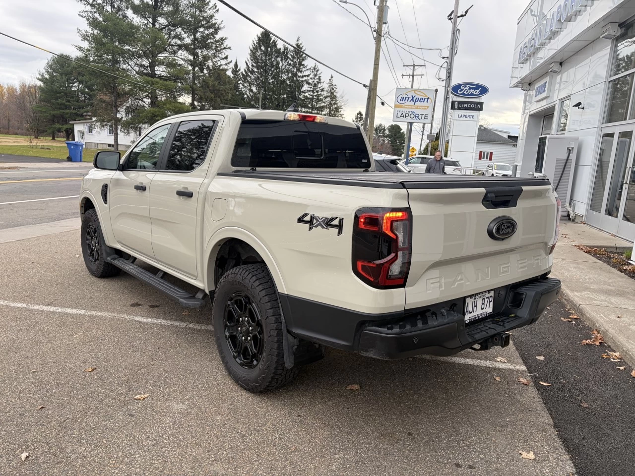 2025 Ford Ranger XLT https://www.st-norbertford.com/resize/b990ff35b810a3abc0cc817b2ca24889-1