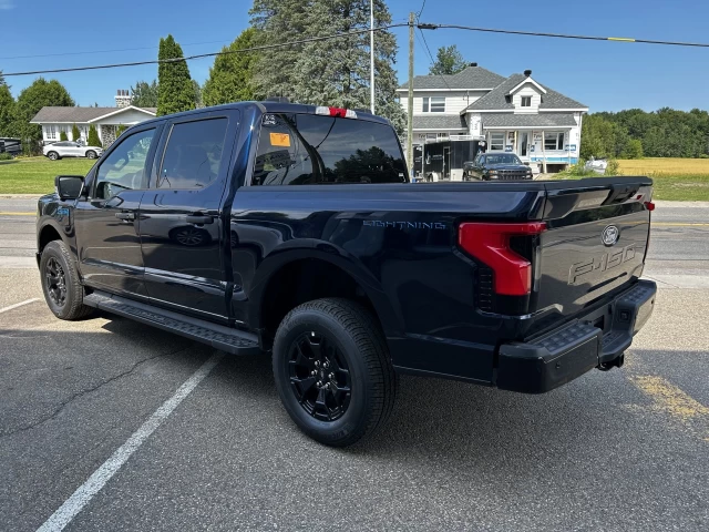 Ford F-150 Lightning XLT 2025