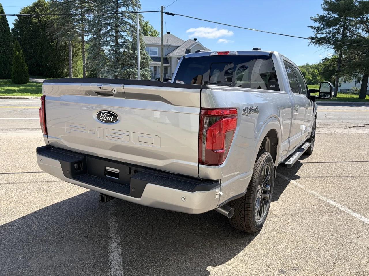 2026 Ford F-150 XLT 4X4 POWERBOOST HYBRID 302A https://www.st-norbertford.com/resize/b990ff35b810a3abc0cc817b2ca24889-1