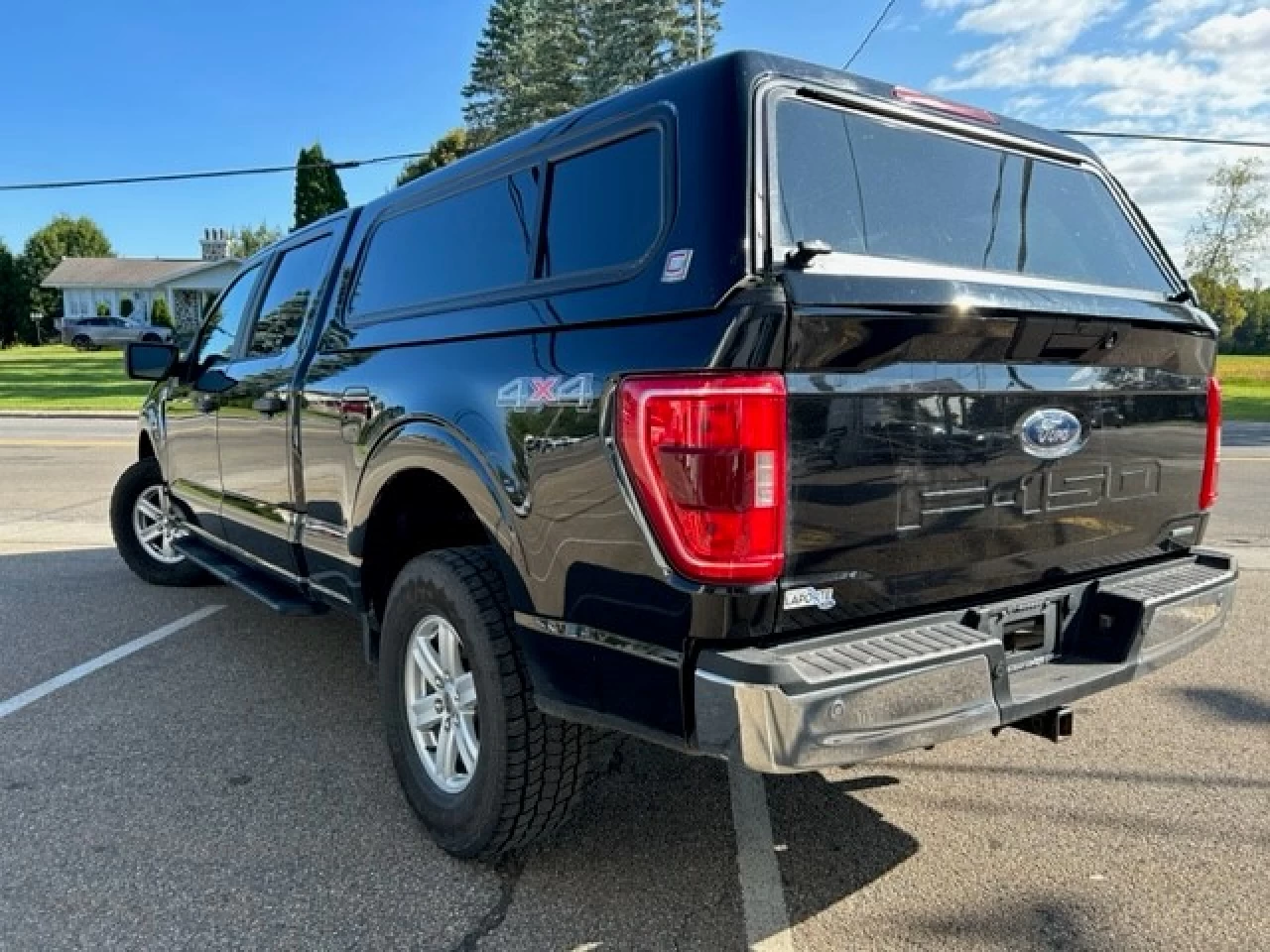 2021 Ford F-150 XLT Main Image