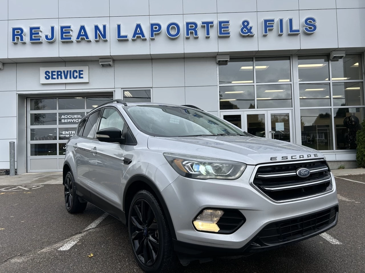 2017 Ford Escape Titanium Image principale