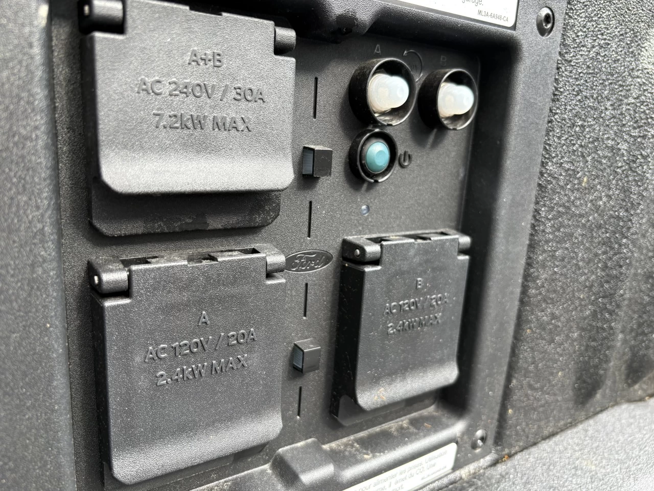 2026 Ford F-150 XLT Main Image