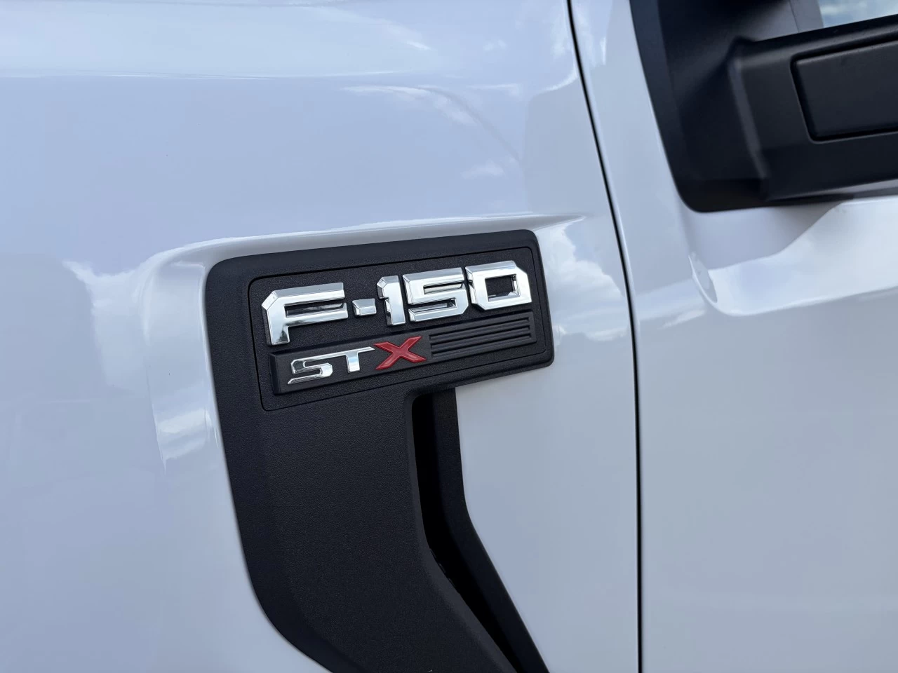 2021 Ford F-150 STX 4X4 SUPERCREW ECOBOOST 2.7L 101A https://www.st-norbertford.com/resize/b990ff35b810a3abc0cc817b2ca24889-1