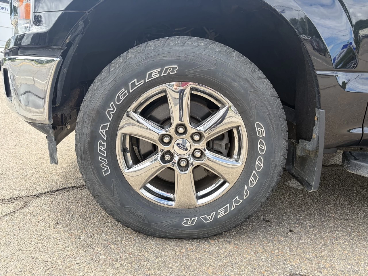 2020 Ford F-150 XLT Main Image