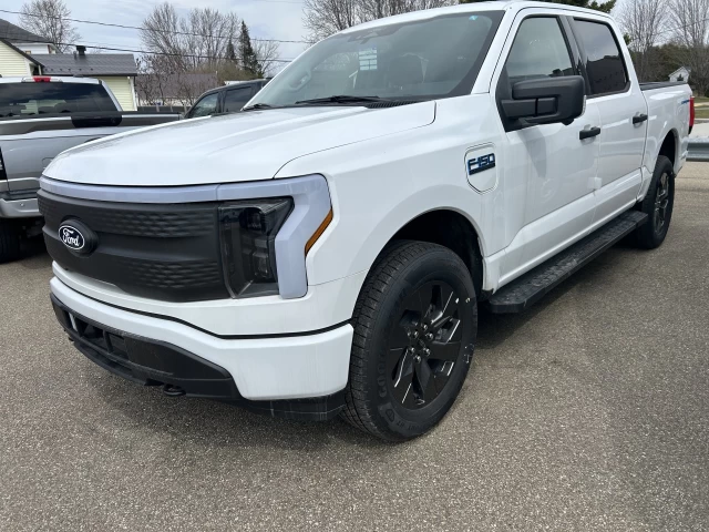 Ford F-150 Lightning XLT 4x4 2024