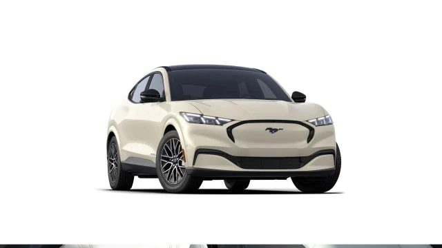 Ford Mustang Mach-E PREMIUM AWD 2025