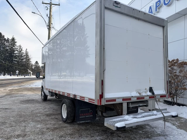 Ford E-450 Super Duty E-450 CUBE 16 PIEDS 2017