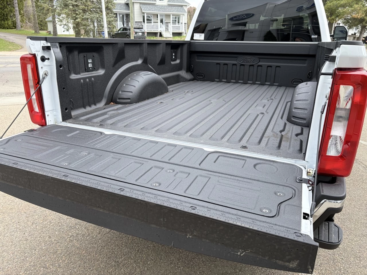 2026 Ford Super Duty F-250 SRW XLT Main Image