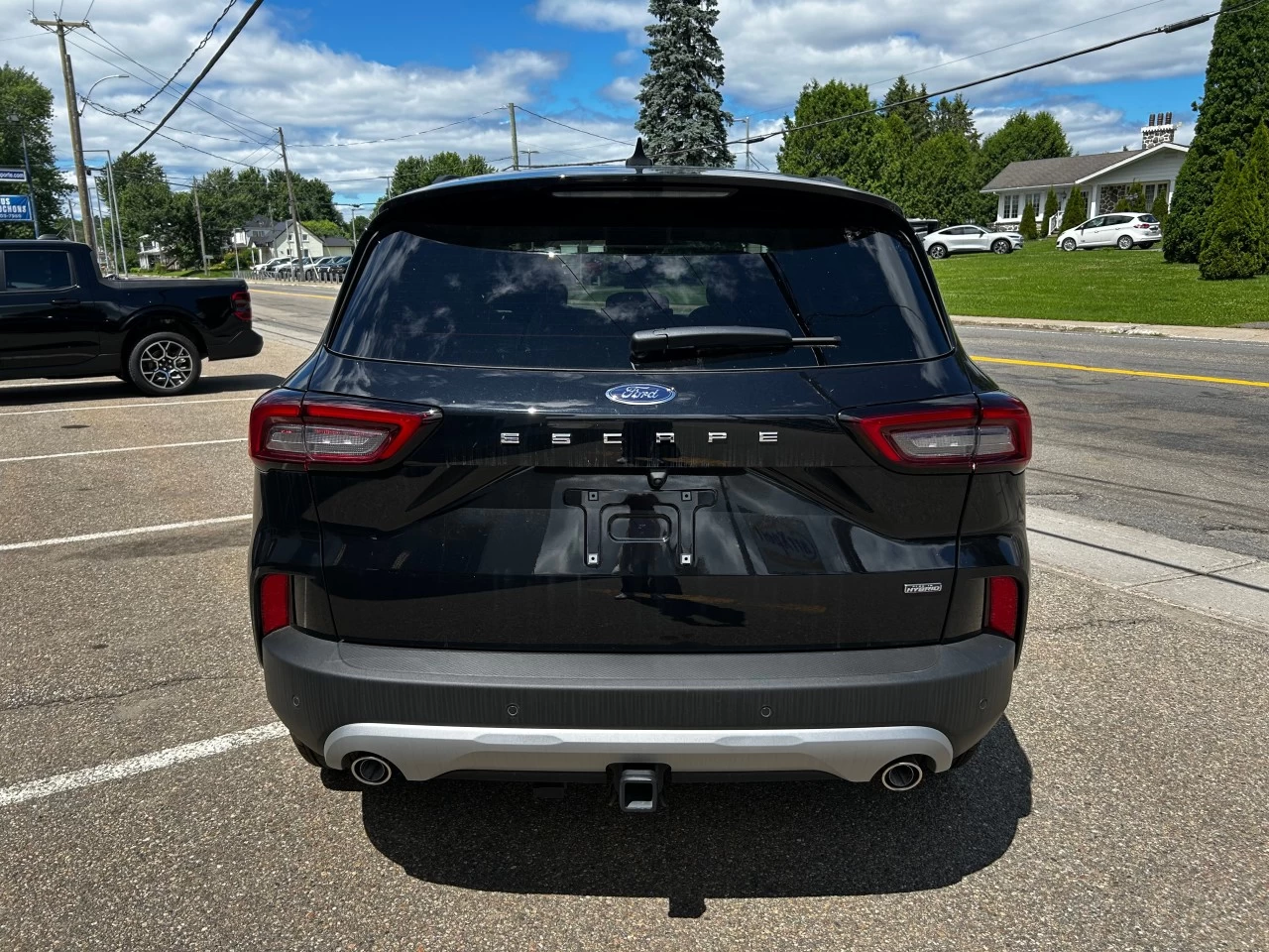 2025 Ford Escape PHEV FWD https://www.st-norbertford.com/resize/b990ff35b810a3abc0cc817b2ca24889-1