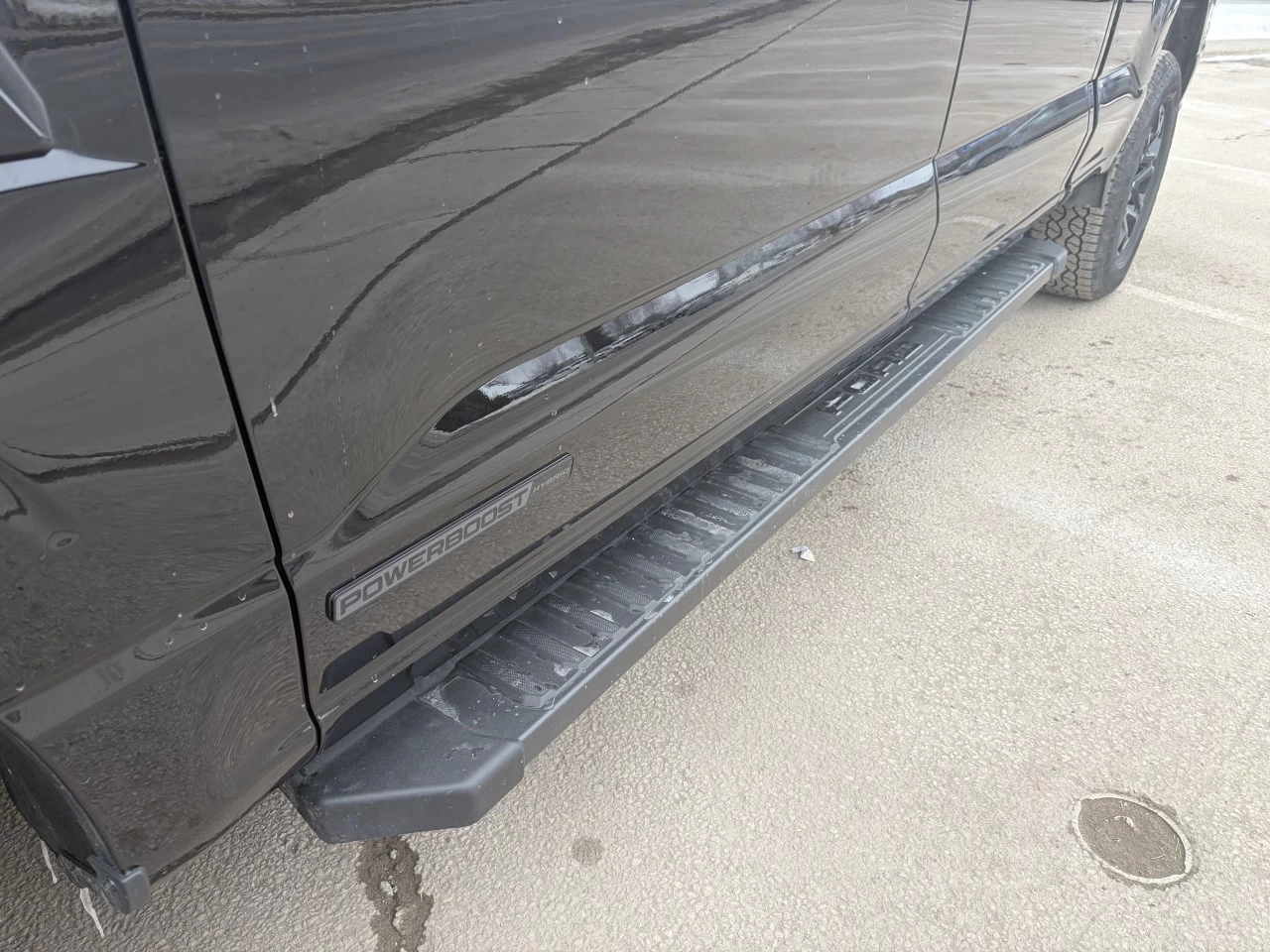 2026 Ford F-150 XLT 301A HYBRIDE POWERBOOST https://www.st-norbertford.com/resize/b990ff35b810a3abc0cc817b2ca24889-1