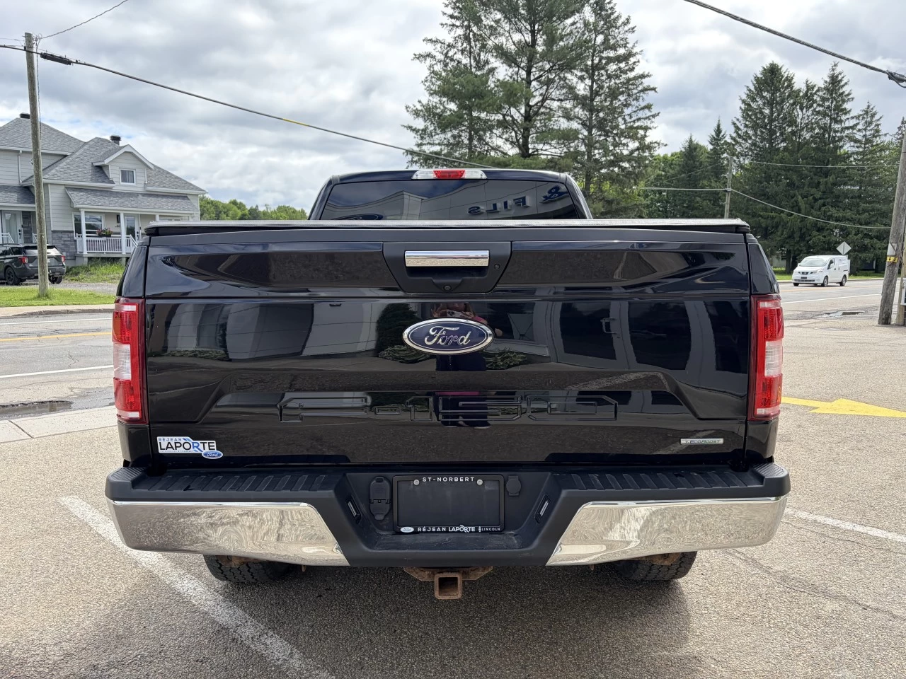2020 Ford F-150 XLT Main Image