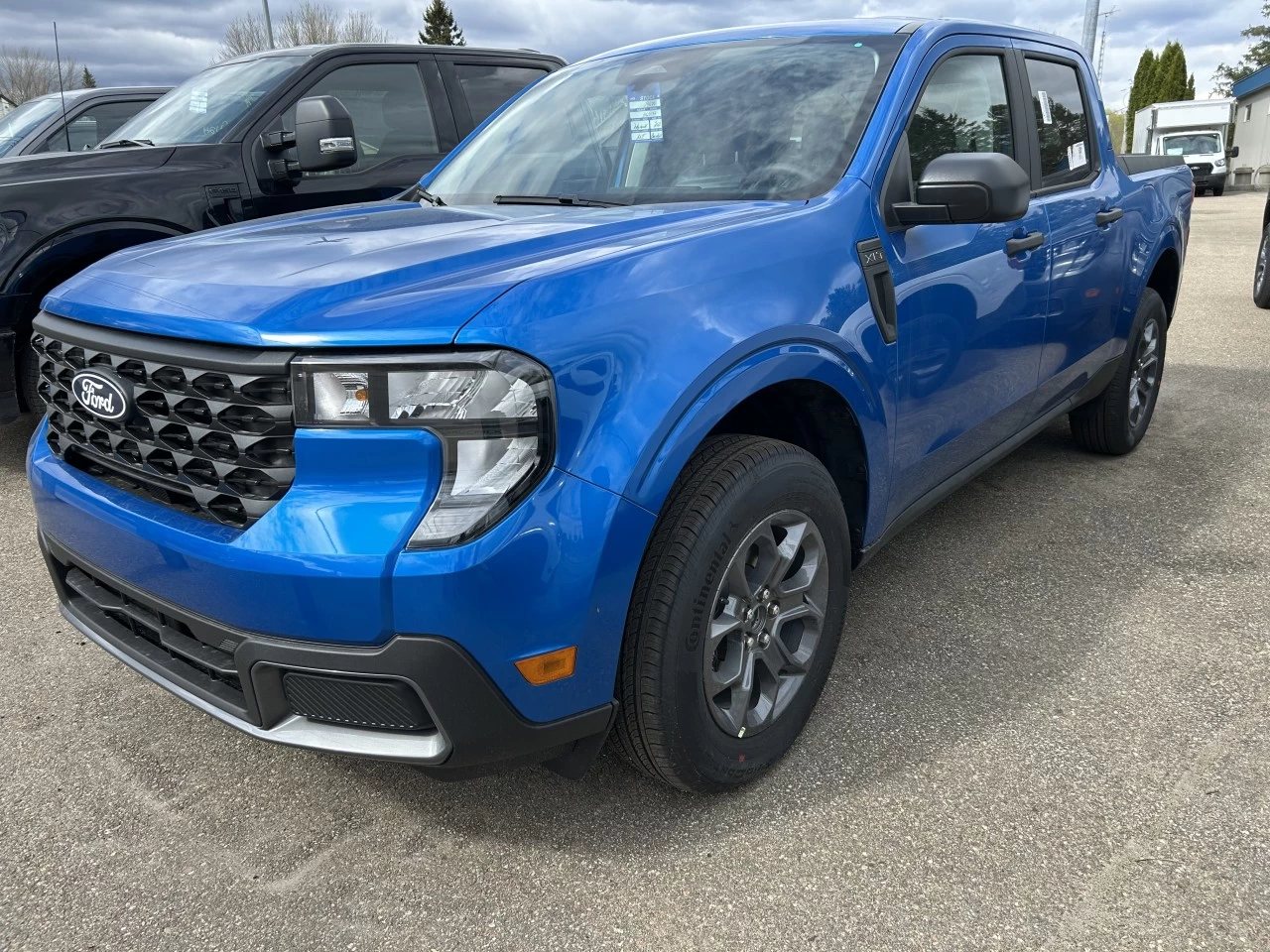 2025 Ford Maverick XLT Main Image