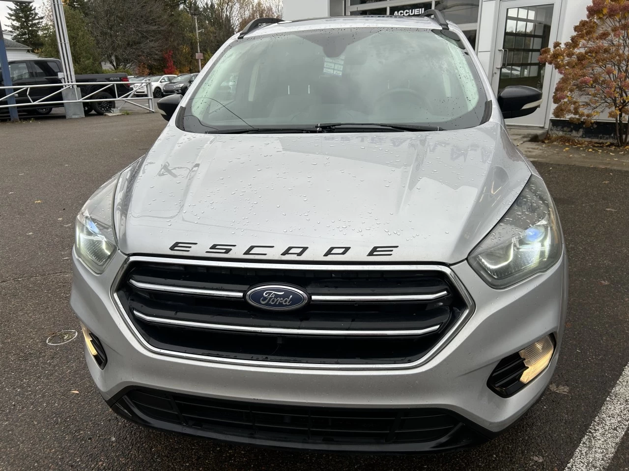 2017 Ford Escape Titanium Image principale