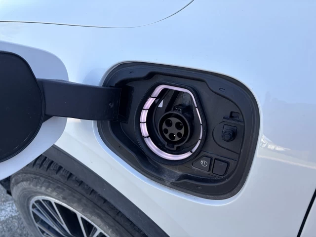 Ford Escape PHEV 2025