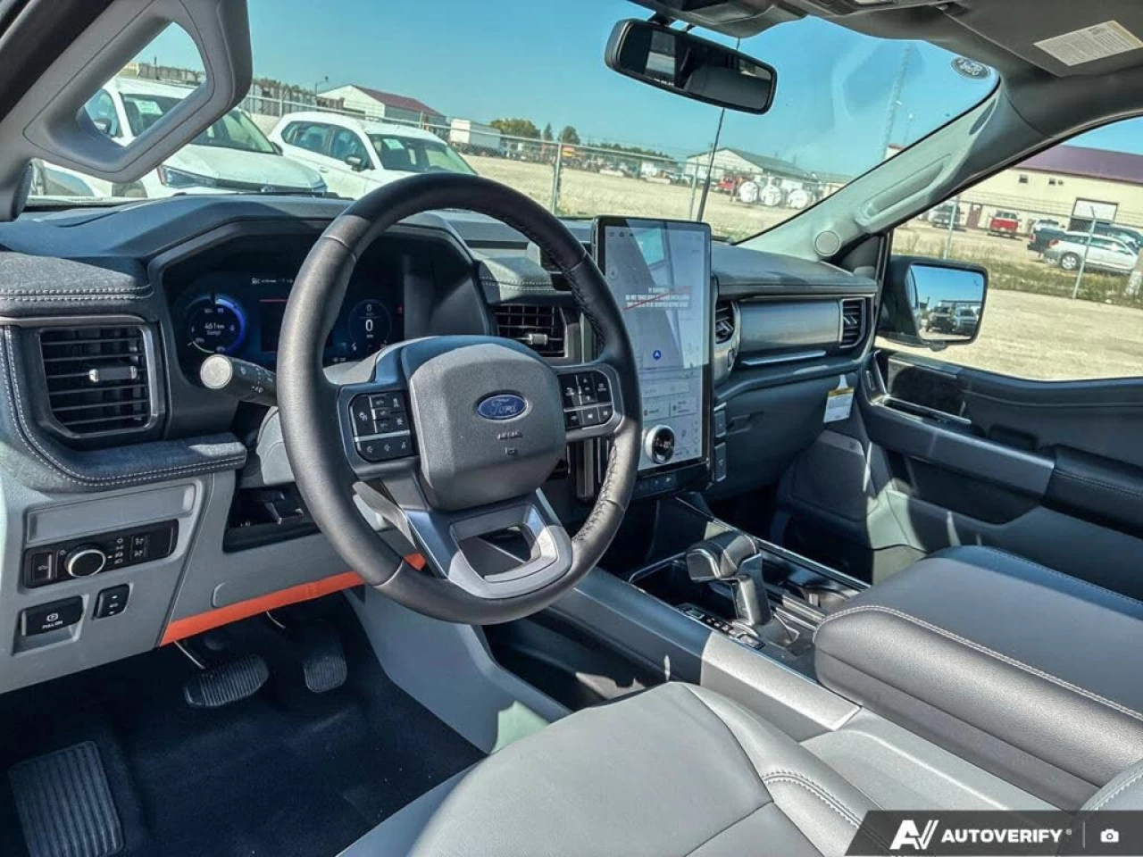 2024 Ford F-150 Lightning FLASH AUTONOMIE PROLONGÉE - TRANSF. DE BAIL, 92000 KM RESTANT 31 MOIS RESTANT, GARANTIE https://www.st-norbertford.com/resize/b990ff35b810a3abc0cc817b2ca24889-1