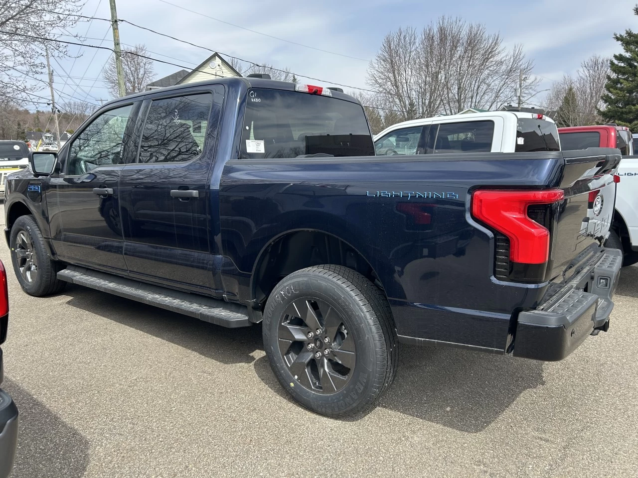 2024 Ford F-150 Lightning XLT https://www.st-norbertford.com/resize/b990ff35b810a3abc0cc817b2ca24889-1