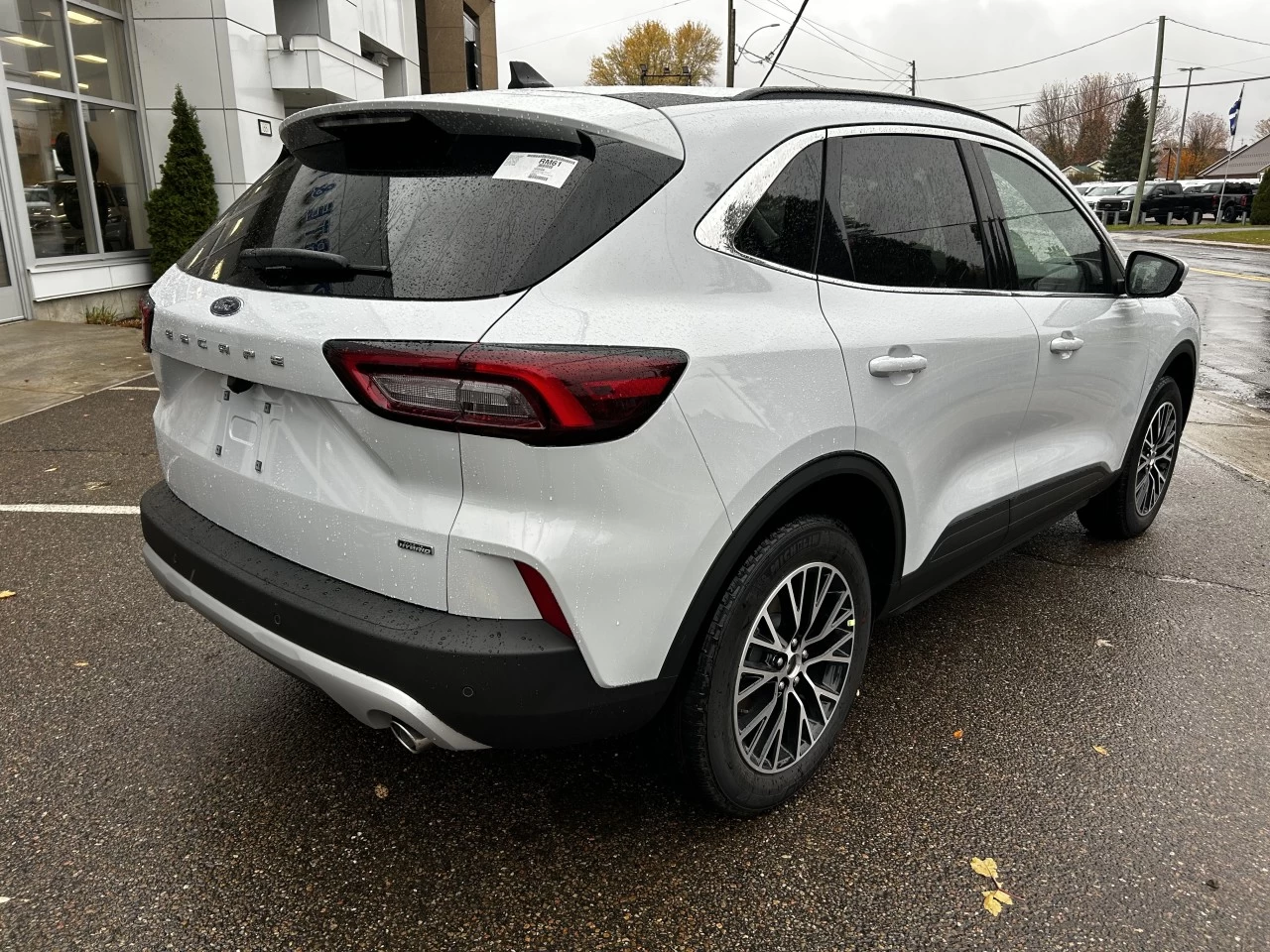 2026 Ford Escape PHEV https://www.st-norbertford.com/resize/b990ff35b810a3abc0cc817b2ca24889-1