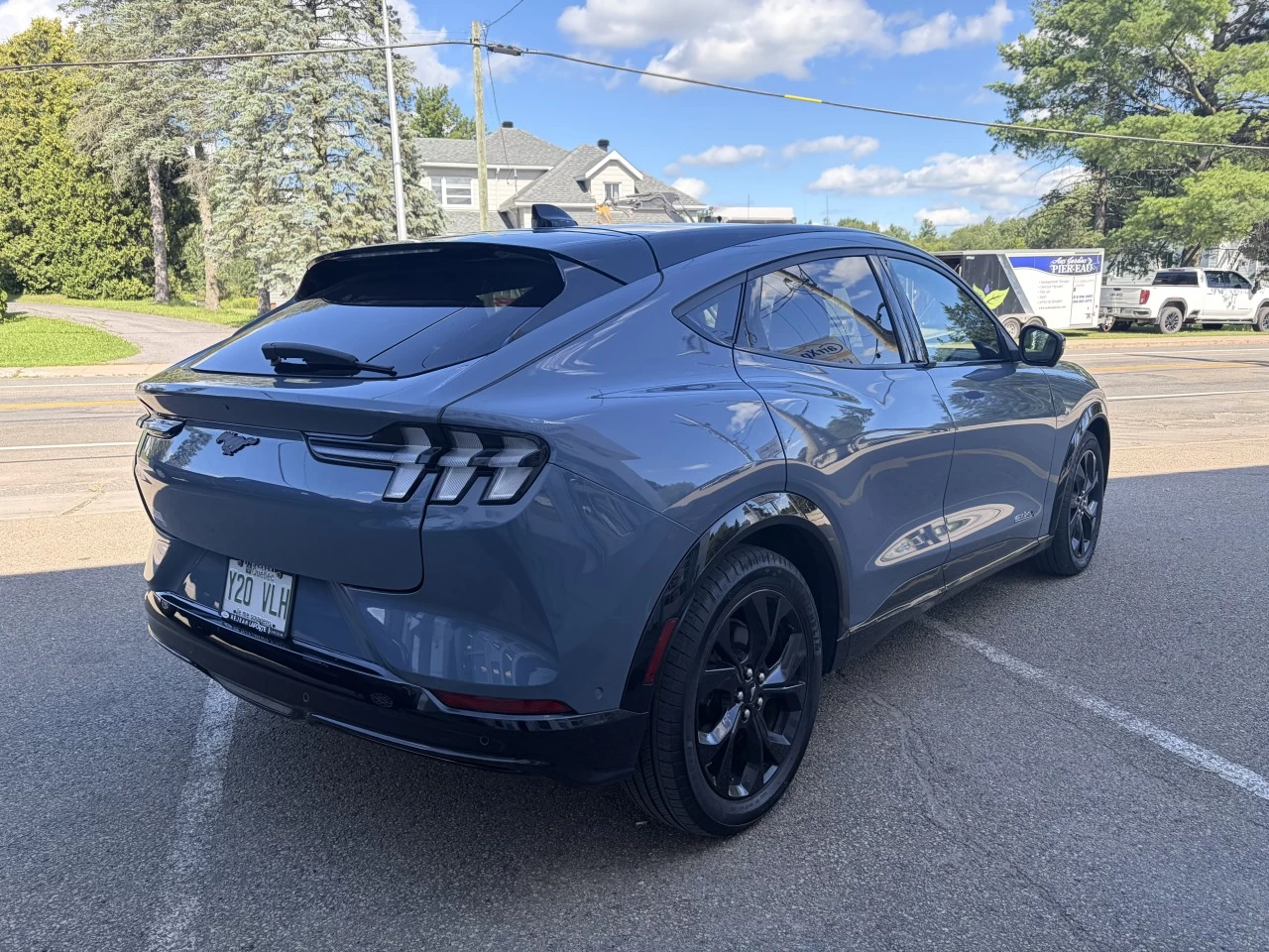 2023 Ford Mustang Mach-E PREMIUM TOIT PANORAMIQUE EXTENDED BATTERY ENSEMBLE NITE PONY https://www.st-norbertford.com/resize/b990ff35b810a3abc0cc817b2ca24889-1