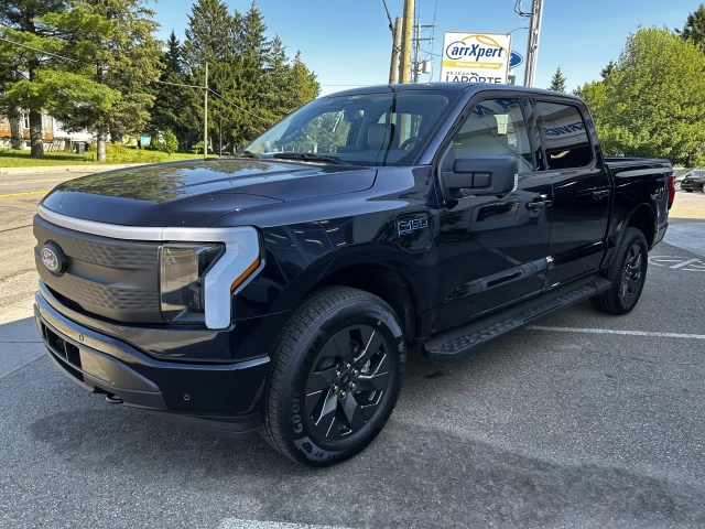 Ford F-150 Lightning FLASH 2025