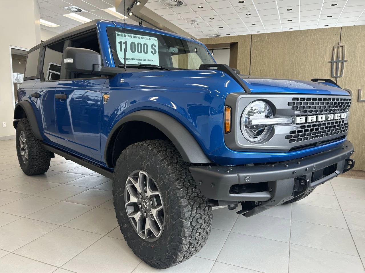 2023 Ford Bronco BADLANDS Main Image