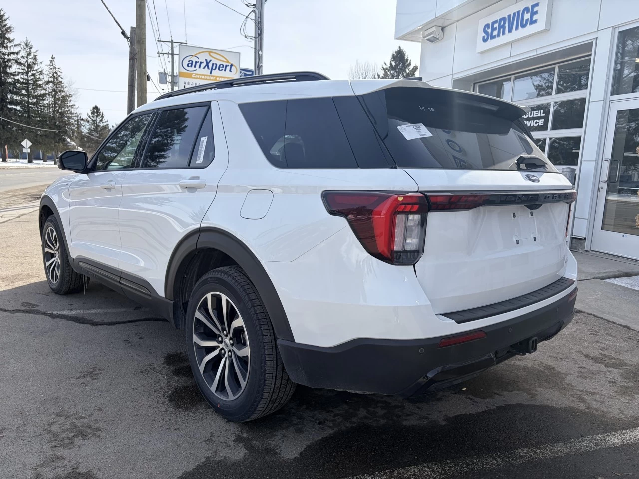 2026 Ford Explorer ST-Line https://www.st-norbertford.com/resize/b990ff35b810a3abc0cc817b2ca24889-1