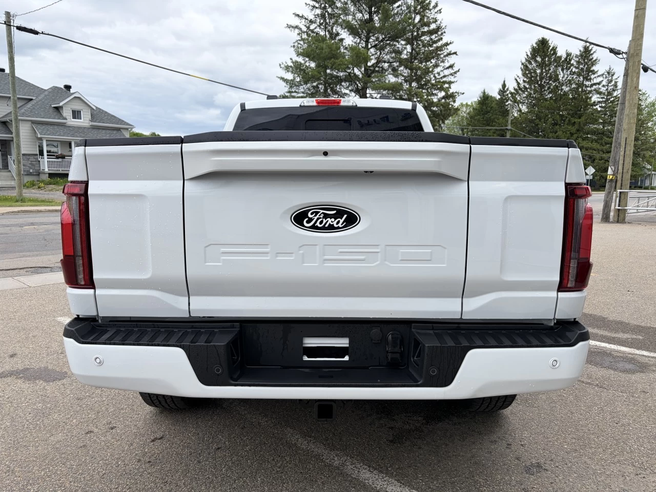 2026 Ford F-150 LARIAT 4X4 SUPERCREW POWERBOOST HYBRID https://www.st-norbertford.com/resize/b990ff35b810a3abc0cc817b2ca24889-1