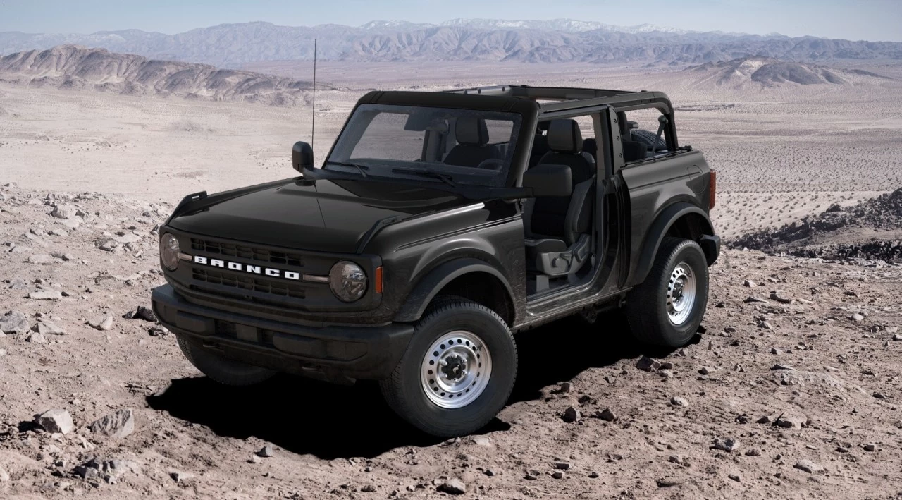 2025 Ford Bronco Base Main Image